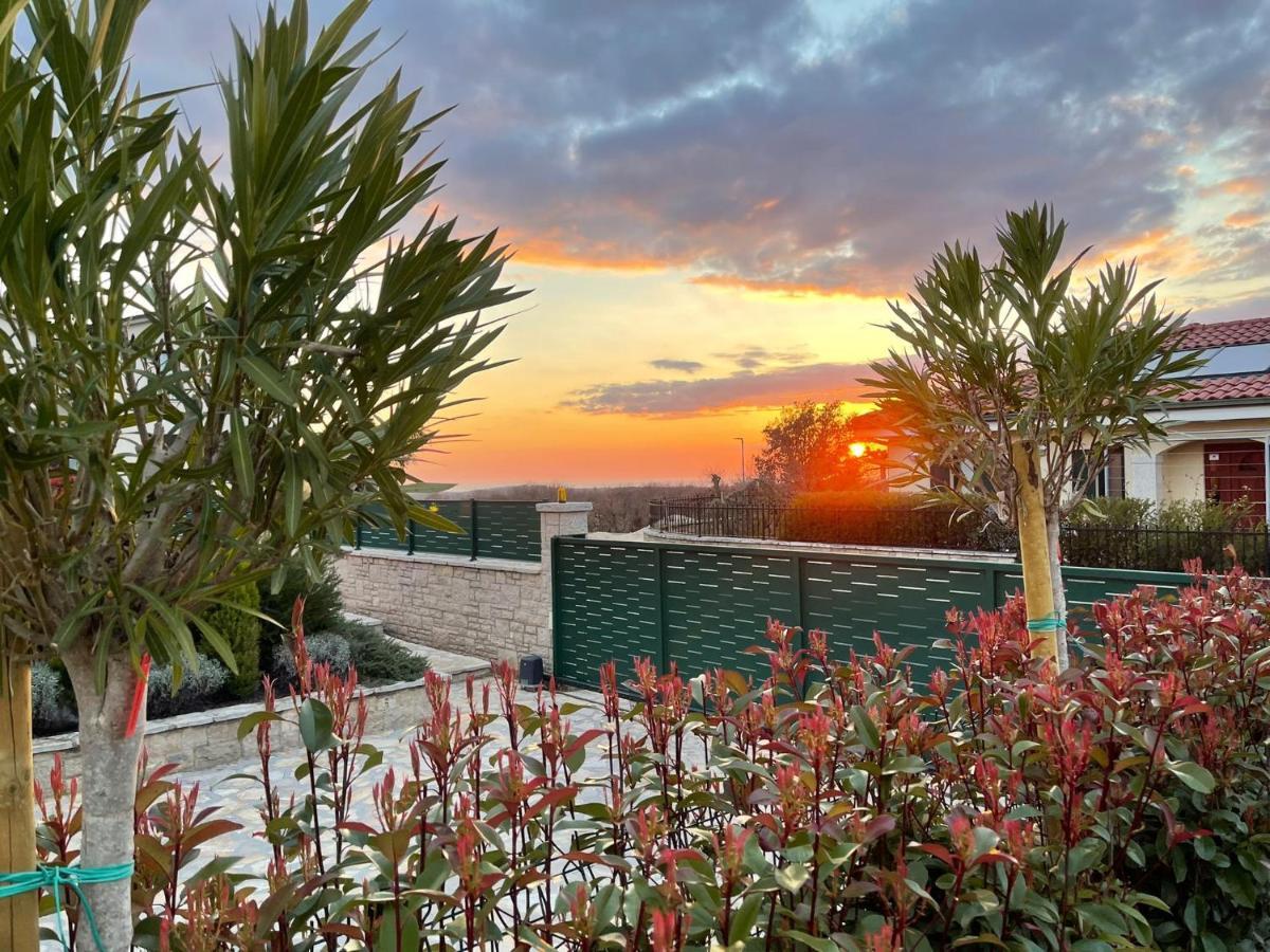 Private Villa "San Servolo House" With Sea View And Private Pool Buje Exterior photo